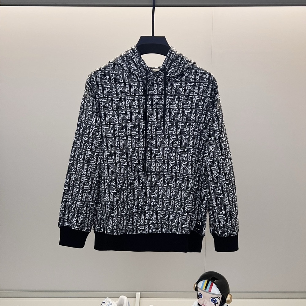 Fendi Hoodies Size L